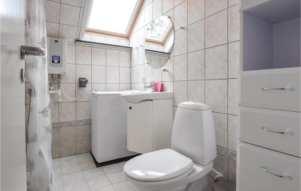 Awesome Home In Svendborg With 3 Bedrooms And Wifi photo 1