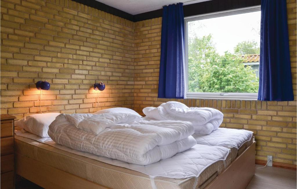 Amazing Home In Kirke Hyllinge With 3 Bedrooms And Wifi photo 2