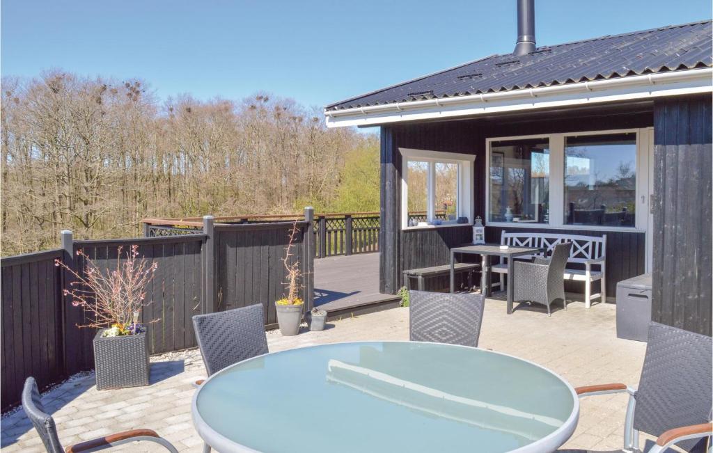 Amazing Home In Kirke Hyllinge With 2 Bedrooms And Wifi photo 1