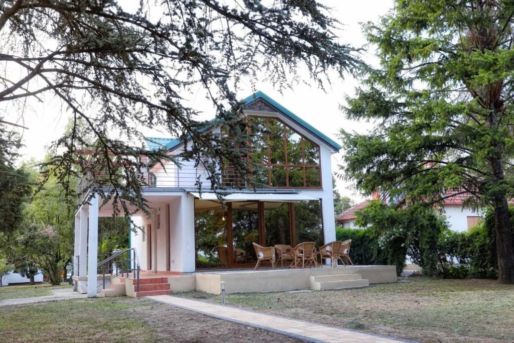 Belegis Villa photo 1