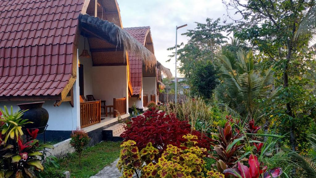Bale Kembang Kuning Room Type - Deluxe Twin Room