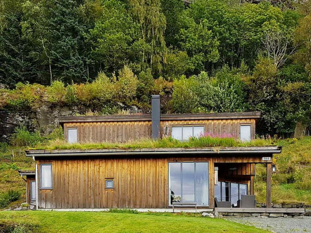Four-Bedroom Holiday home in Jelsa 2 photo 1