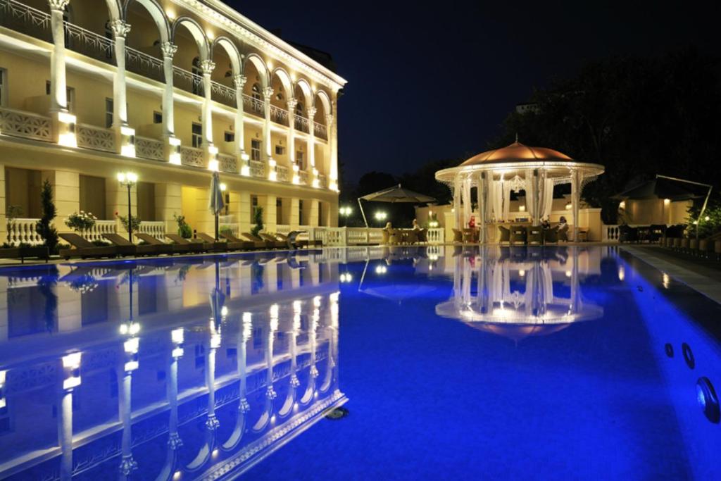 Palace Del Mar photo 1