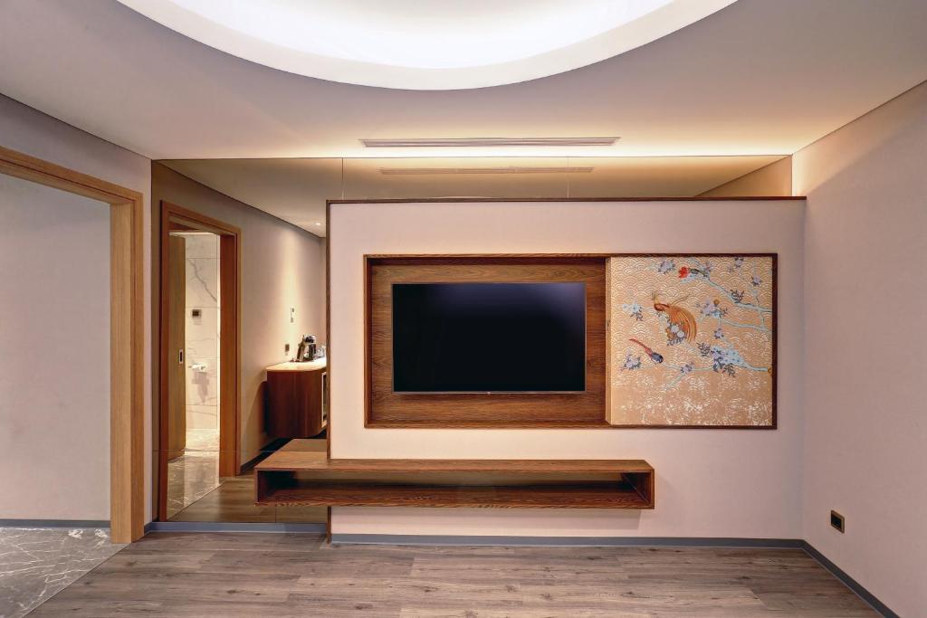 Сьюит (Представительский люкс с кроватью размера «king-size»), Mercure Jakarta Gatot Subroto