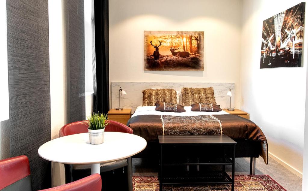 City HotelApartment photo 3