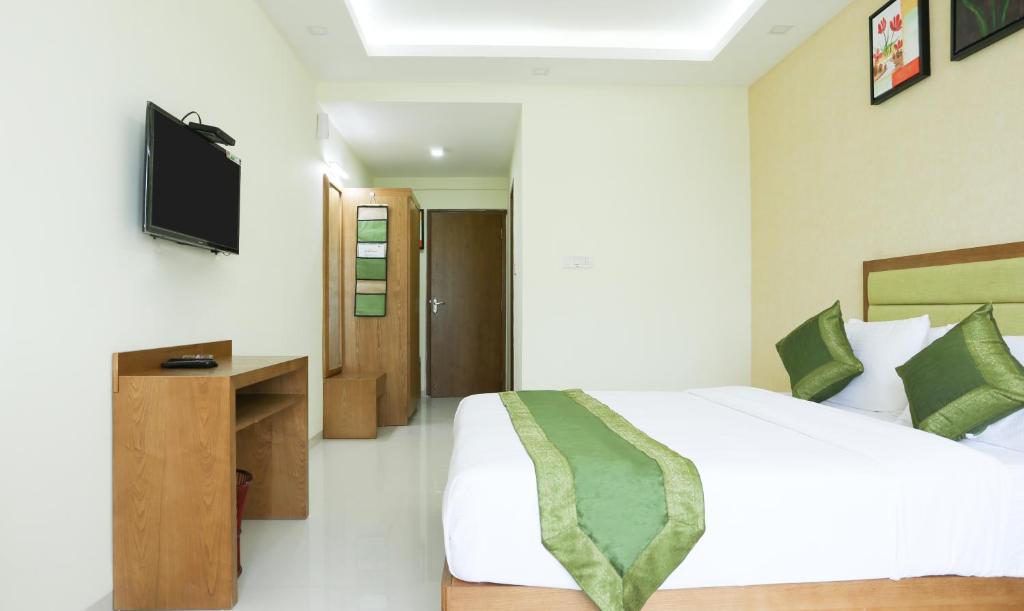 Двухместный ([Sanitized] Deluxe Double Room), Treebo The Galaxy