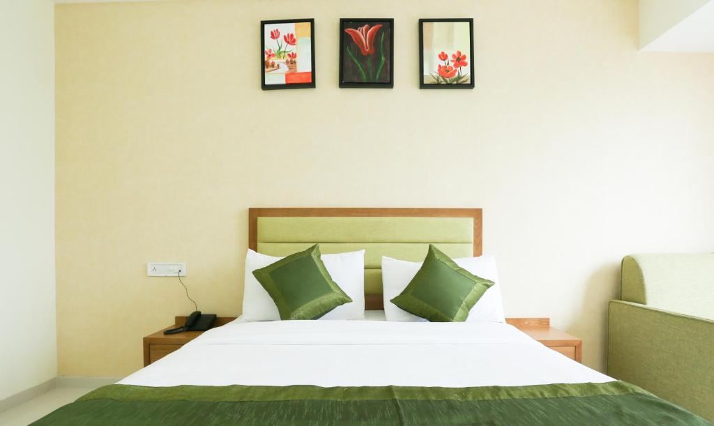 Двухместный ([Sanitized] Deluxe Double Room), Treebo The Galaxy