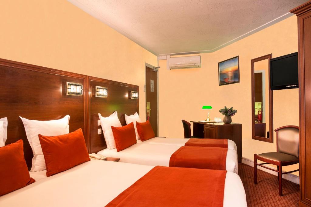 Четырехместный (Четырехместный номер), Hotel Terminus Lyon