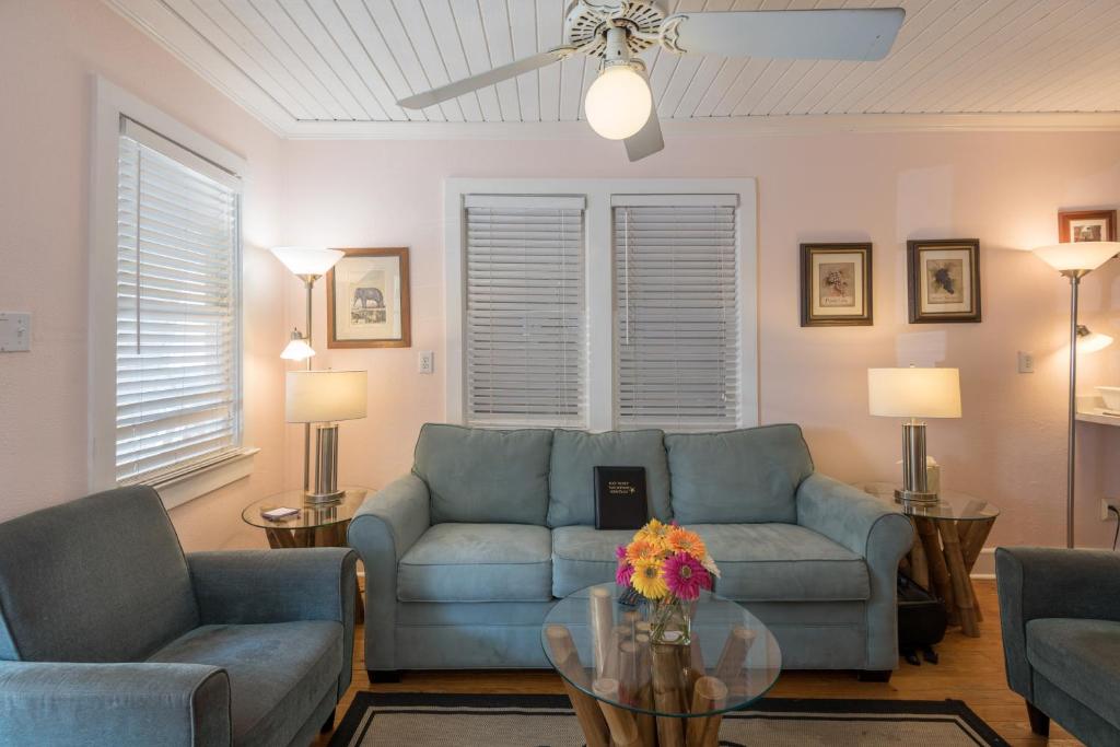 Amelia House photo 2