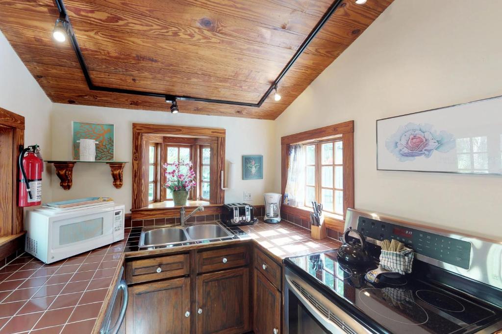 Passover Cottage photo 2