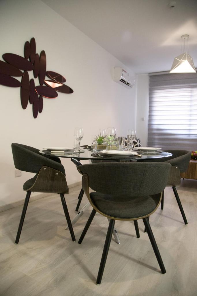 Corina Suites & Apartments photo 2