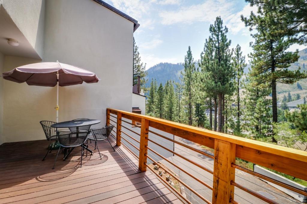 Squaw Valley Views Condo #15 photo 2