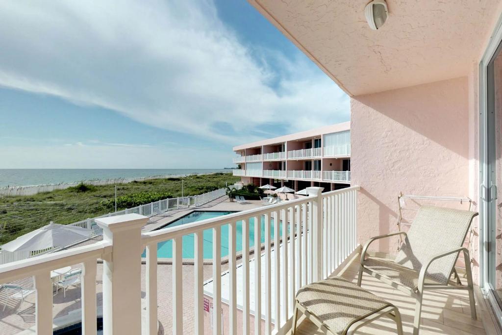 Anna Maria Island Club Unit17S photo 3