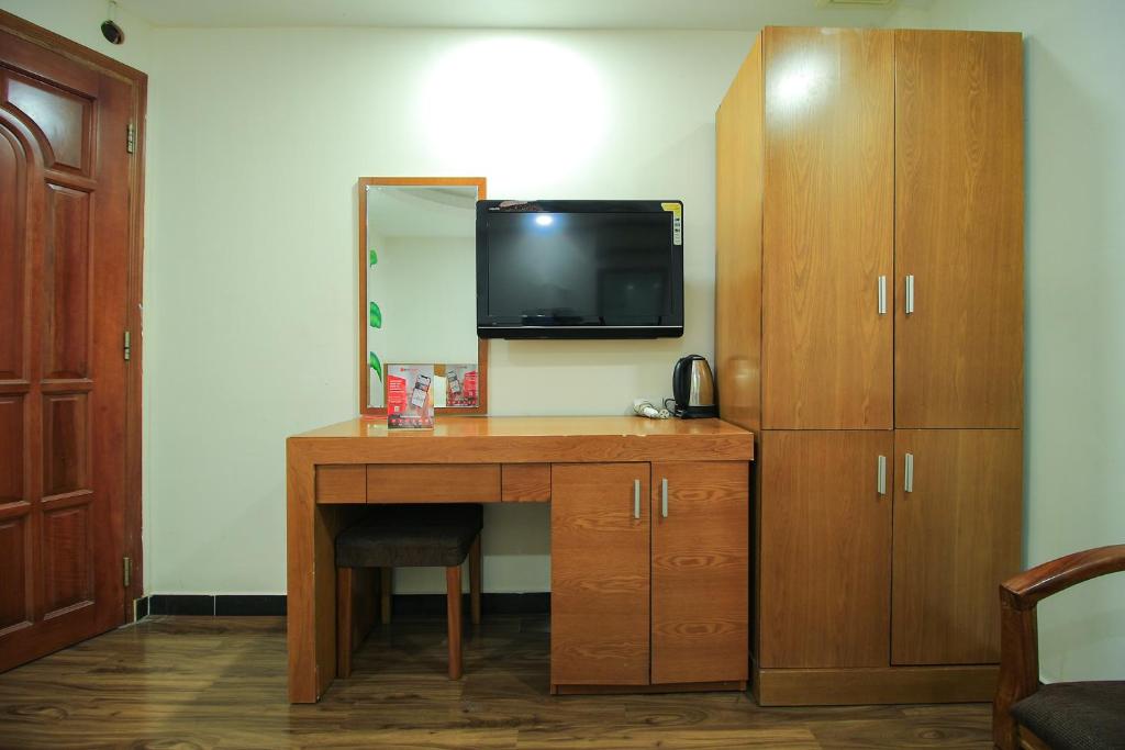 Attica Hotel