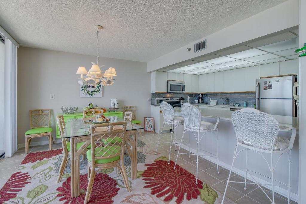 Edgewater Beach Resort #T3-602 photo 2