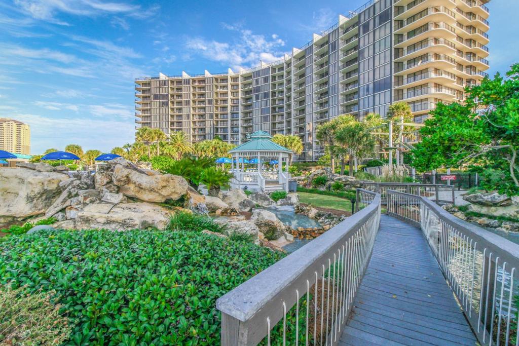 Edgewater Beach Resort #T3-602 photo 4