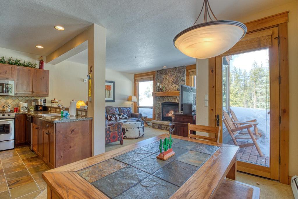 Settler's Creek 6524 photo 3