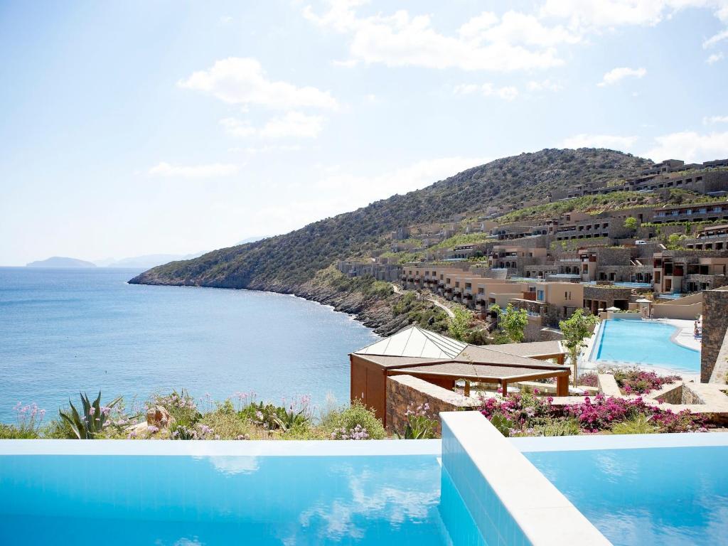Трехместный (Номер Делюкс с видом на море и собственным бассейном), Daios Cove Luxury Resort & Villas