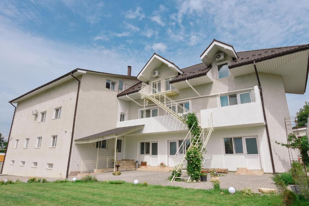 Appartments near 7 km 5001155 photo 1