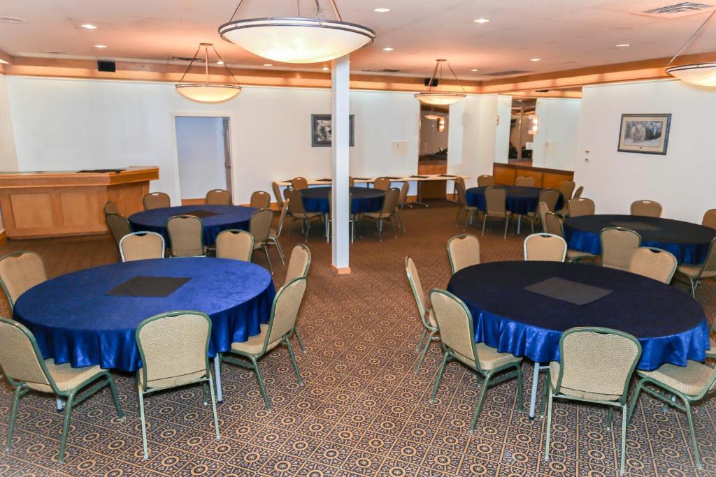 Walking Eagle Inn & Lodge photo 1