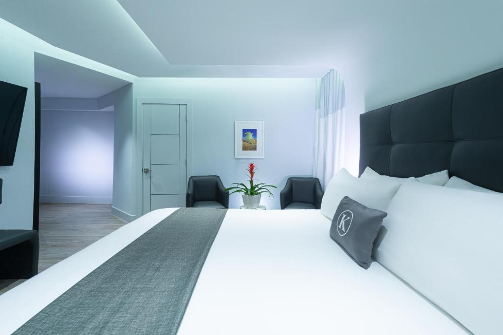 The Kent Hotel image