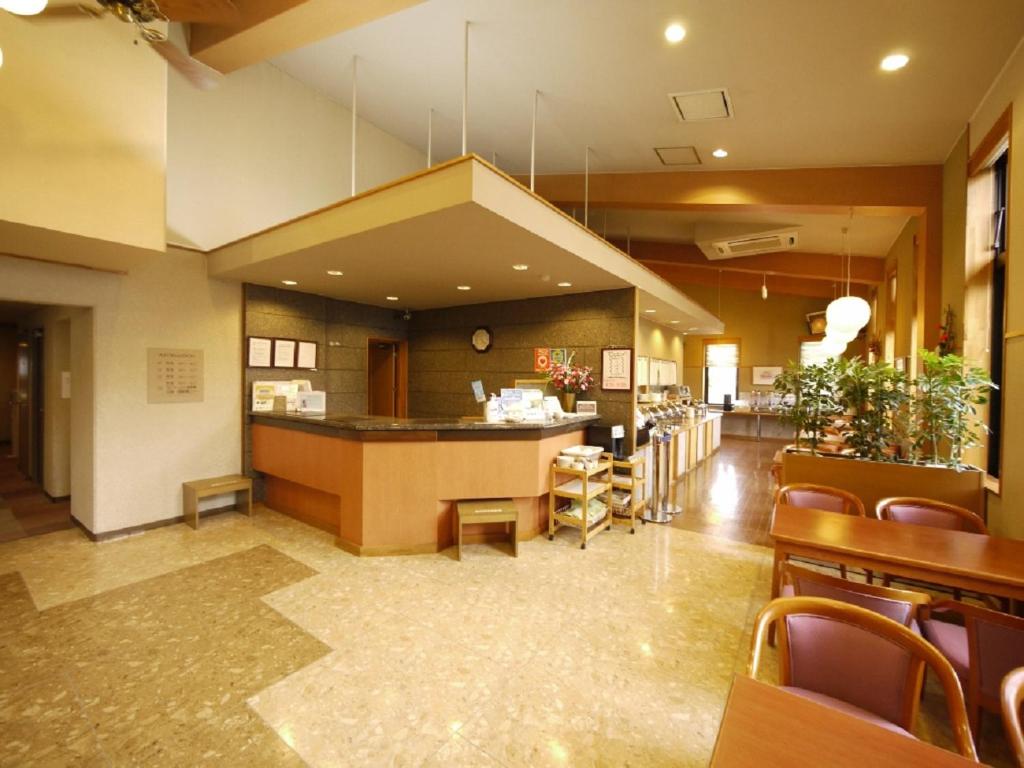 Hotel Route-Inn Court Azumino Toyoshina Ekiminami photo 3