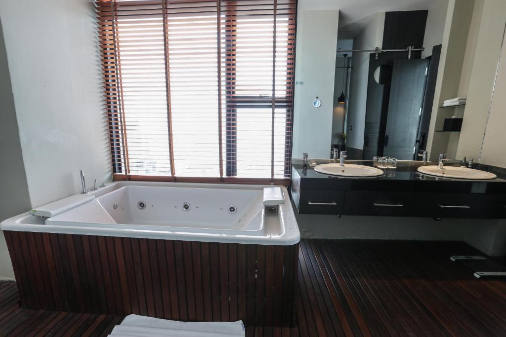 Сьюит (Люкс), Отель Siam@Siam Design Pattaya