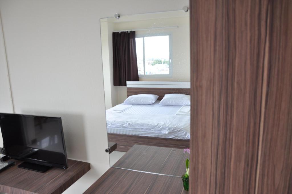 My Room Nakhon Pathom - Tap to explore photos