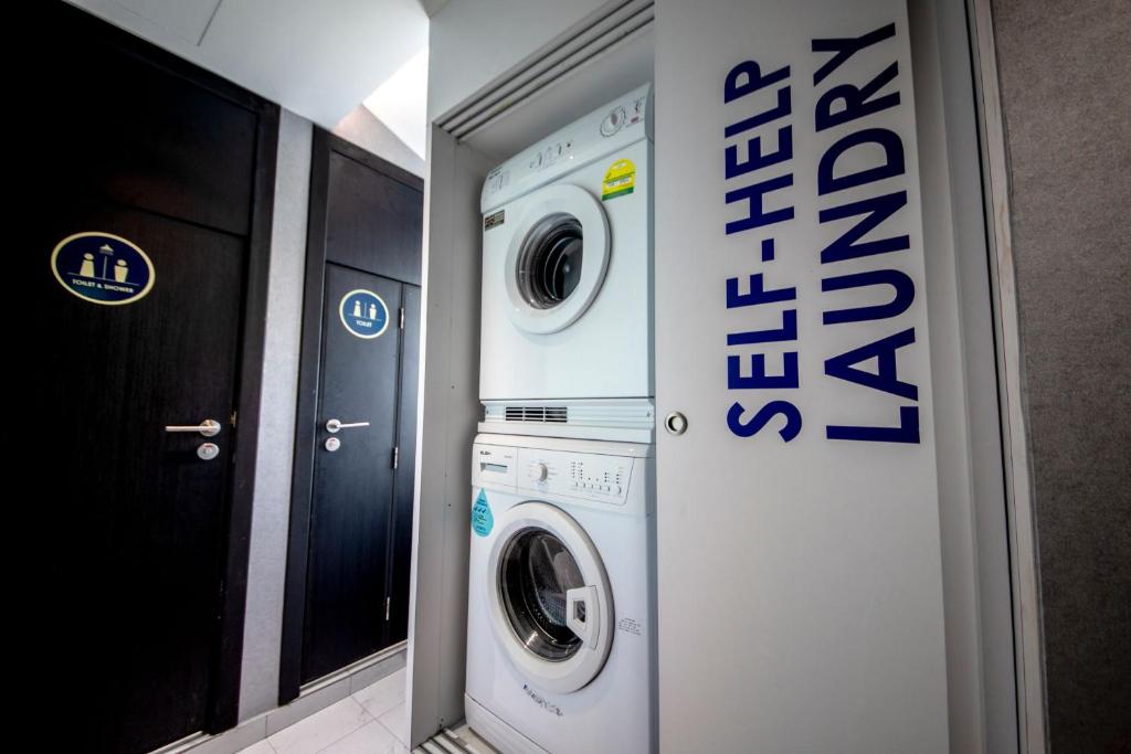 CUBE Boutique Capsule Hotel at Kampong Glam photo 4