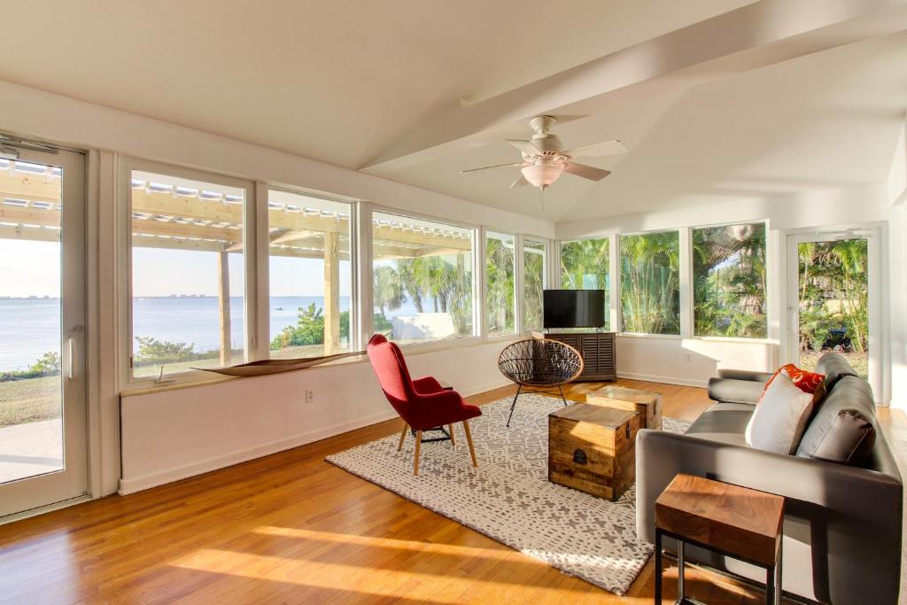 Sunsetter on Sapphire Shores photo 3