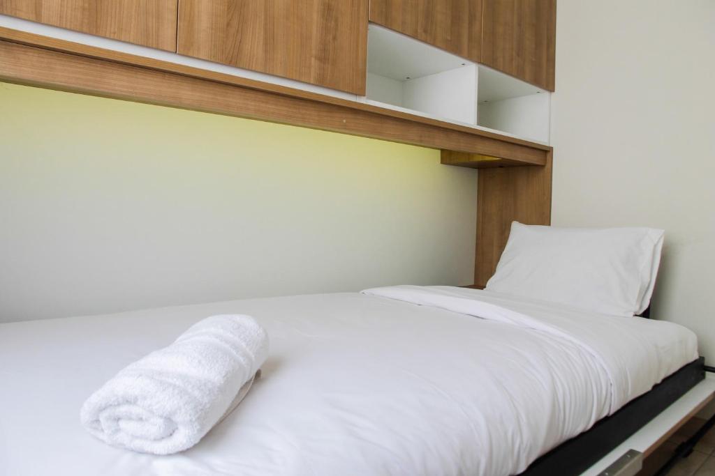 2BR with Sofa Bed at Springlake Summarecon Apartment By Travelio photo 1