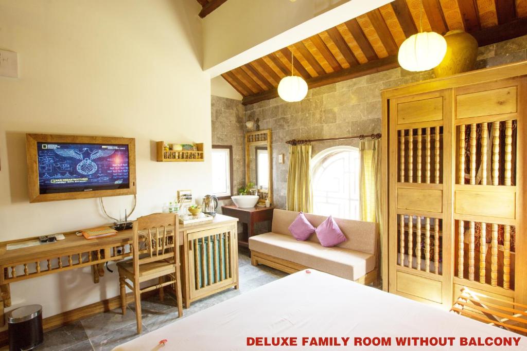 Vinh Hưng Library Hotel