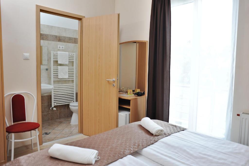 Двухместный (Стандартный двухместный номер с 1 кроватью), Hotel Papillon