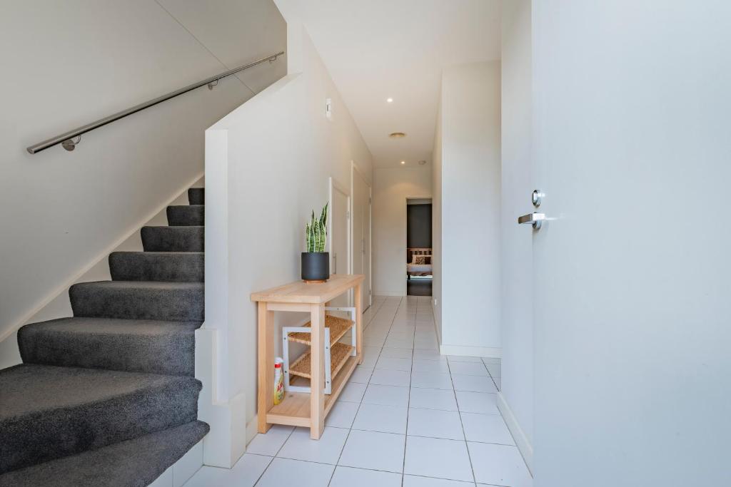 3 Bedroom Townhouse - Pool and Tennis Court Access photo 1