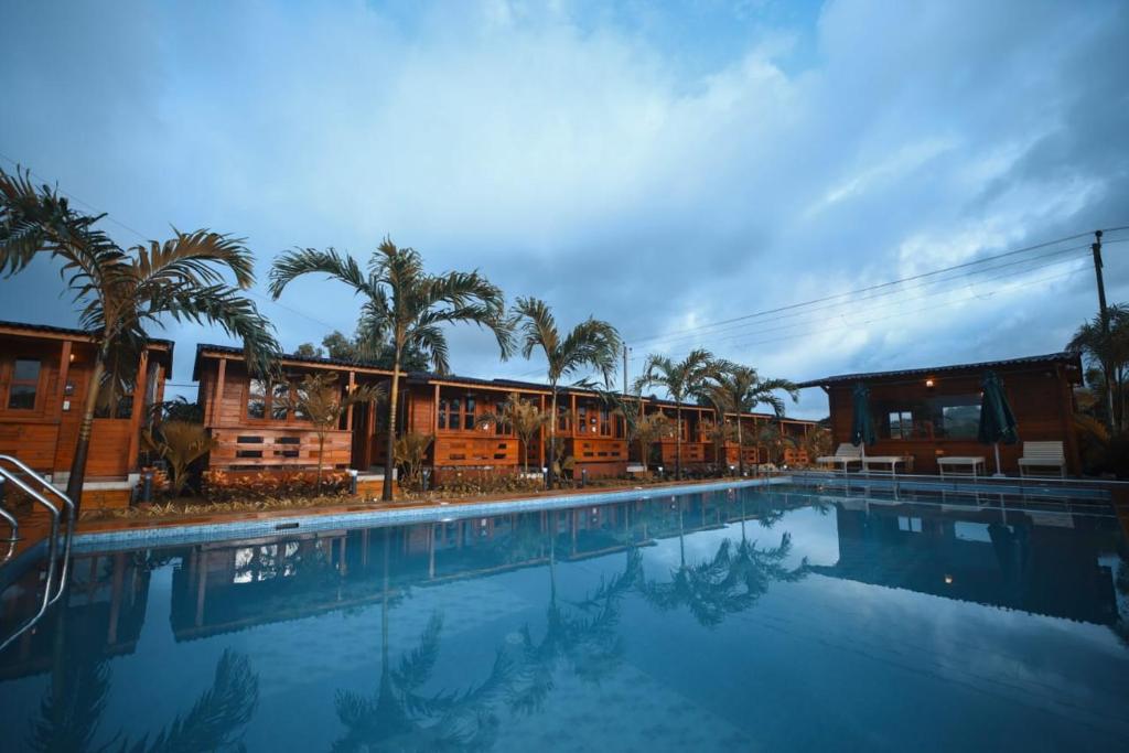 Двухместный (Двухместный номер с 1 кроватью и видом на бассейн), GRAND VATIKA RESORT