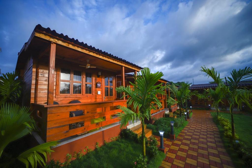 Двухместный (Двухместный номер с 1 кроватью, вид на сад), GRAND VATIKA RESORT