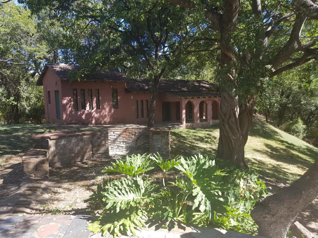 Nyangombe Backpackers photo 1