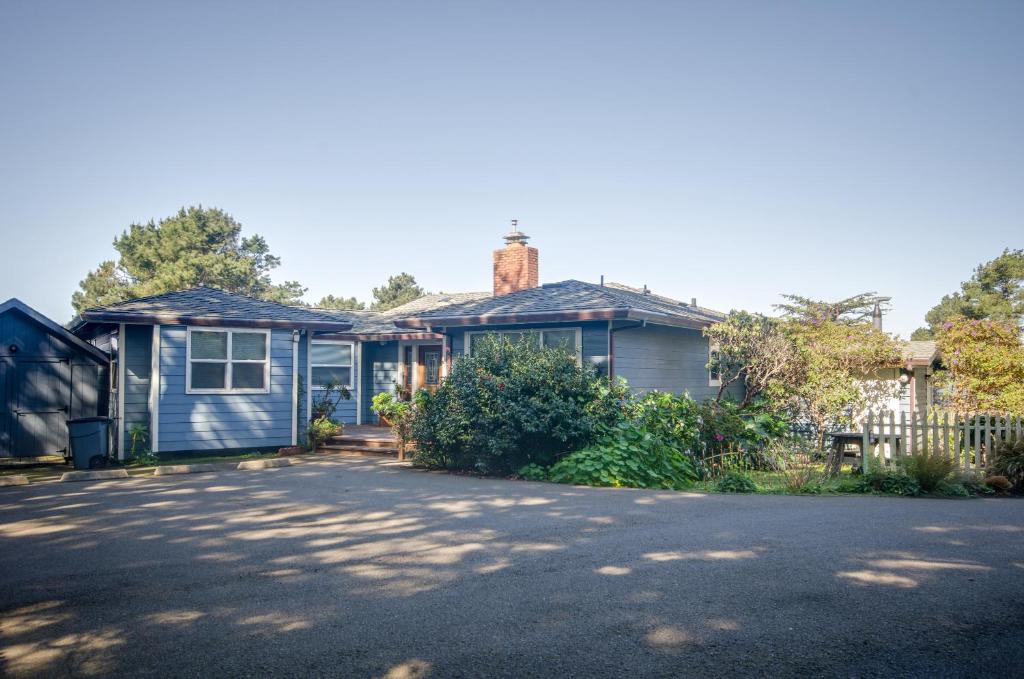 Headland Cove Retreat photo 2