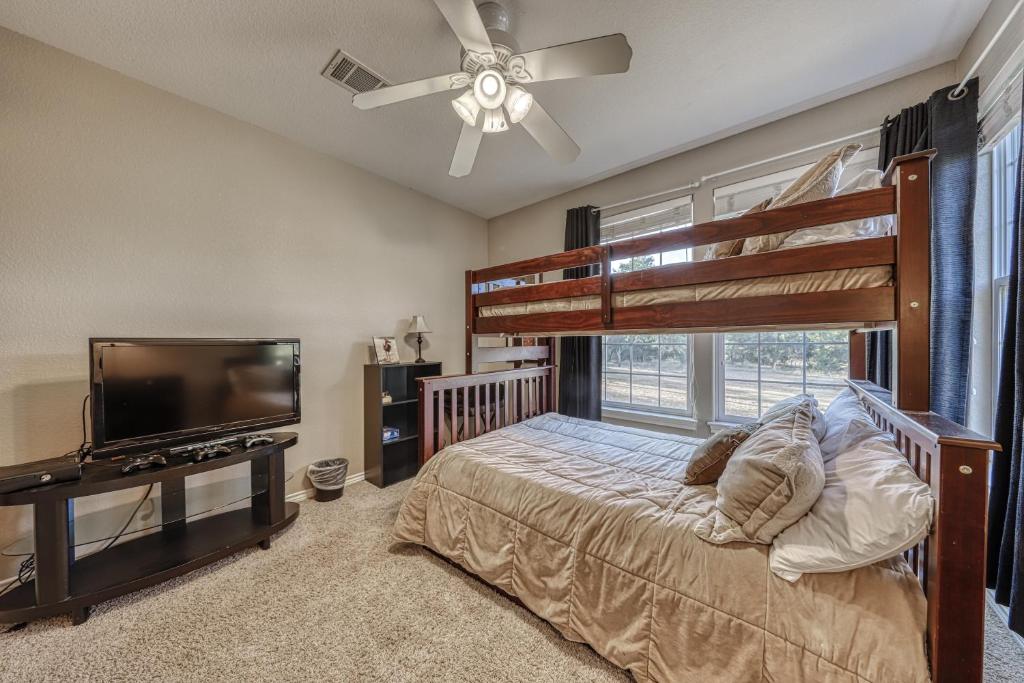 River Mountain Retreat photo 1