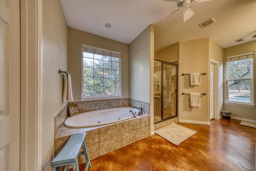 River Mountain Retreat photo 3