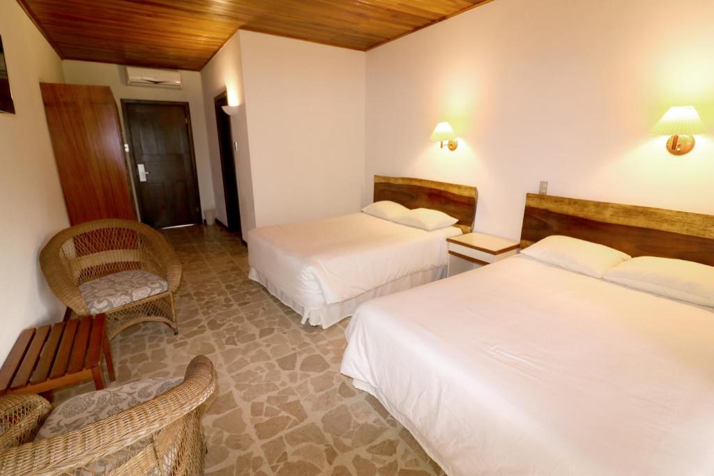 Karahe Beach Hotel photo 3
