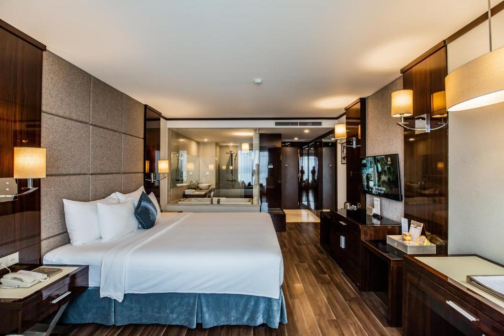 Central Luxury Hạ Long Hotel