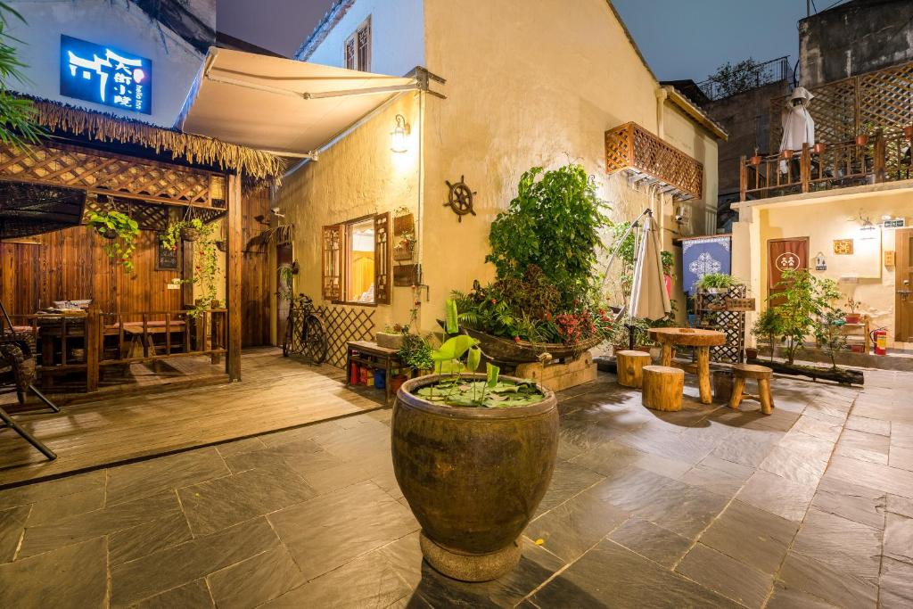 Chaozhou Hello Inn