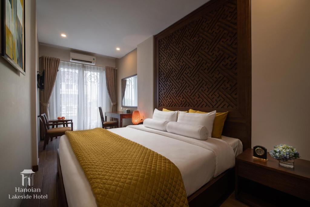 Двухместный (Двухместный номер Делюкс с 1 кроватью и балконом), Hanoian Lakeside Hotel