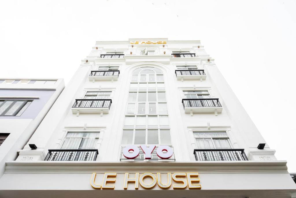 OYO 320 Le House Hotel and Studio