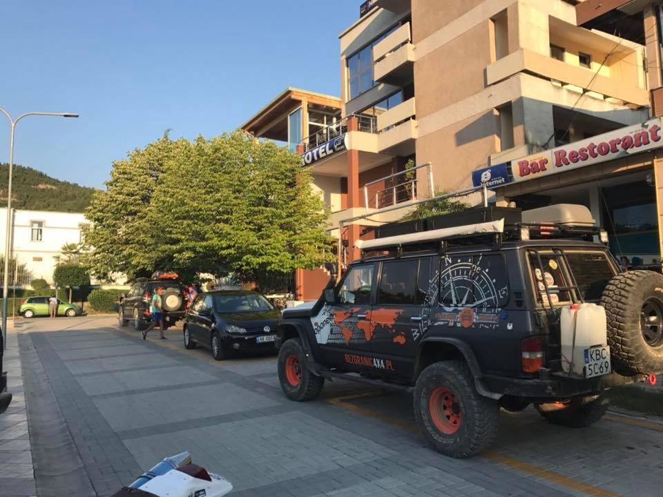 Hotel Tomorri photo 2