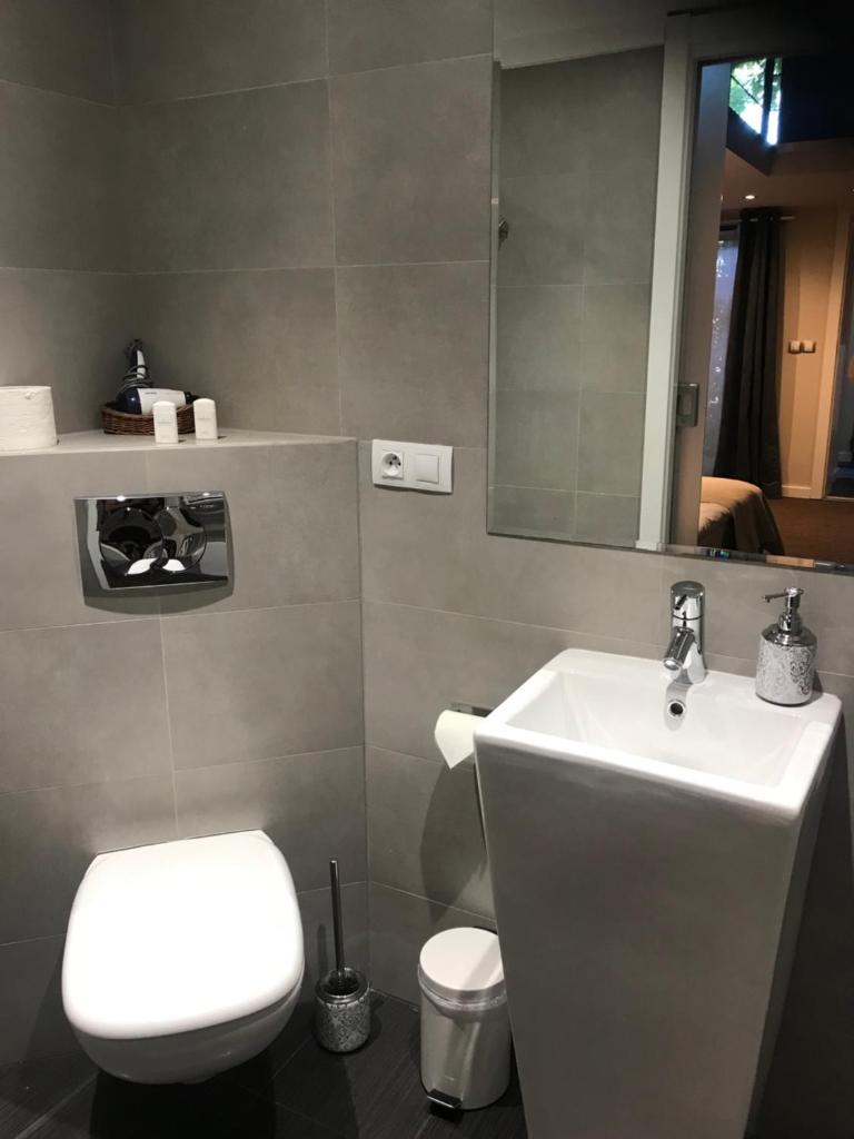 Апартаменты (Апартаменты-люкс в лофте для 4 человек), Apart Lofts Car Factory by WarsawResidence Group