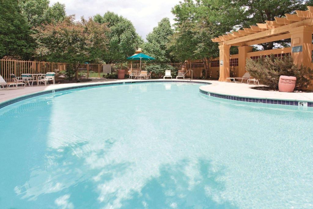 La Quinta by Wyndham Colorado Springs South Airport photo 2
