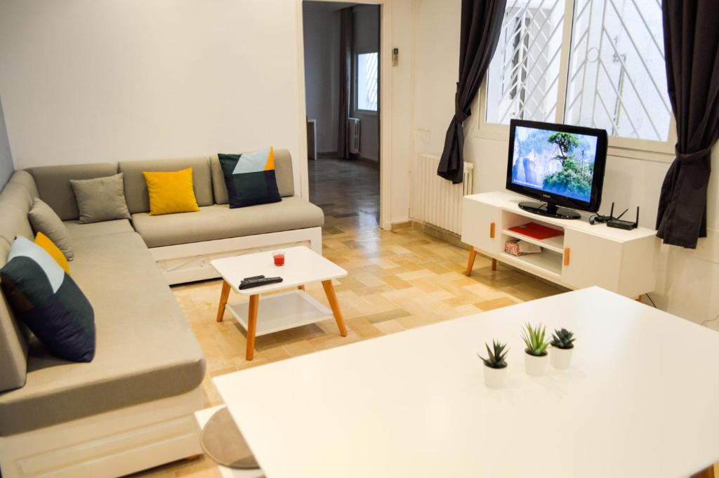 Cosy apartment @ La marsa Corniche-Beach photo 2