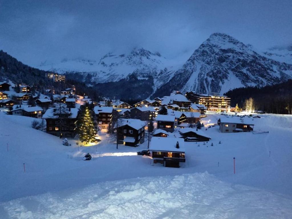 Ultra Luxurious 2-family Apartment on the Slopes in Arosa, CH photo 2
